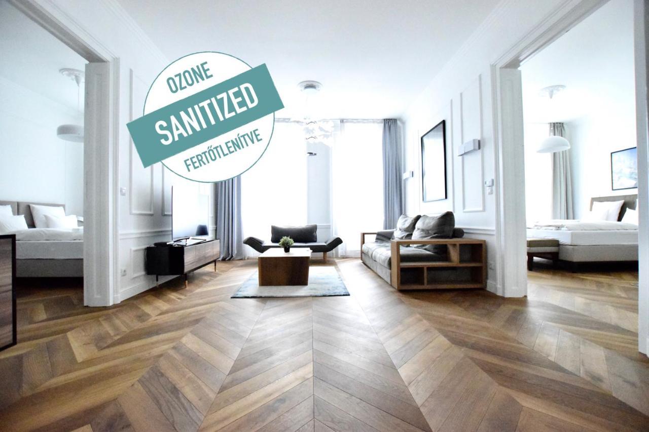 Luxury Apartment By Hi5 - Szervita Suite Budapest Bagian luar foto