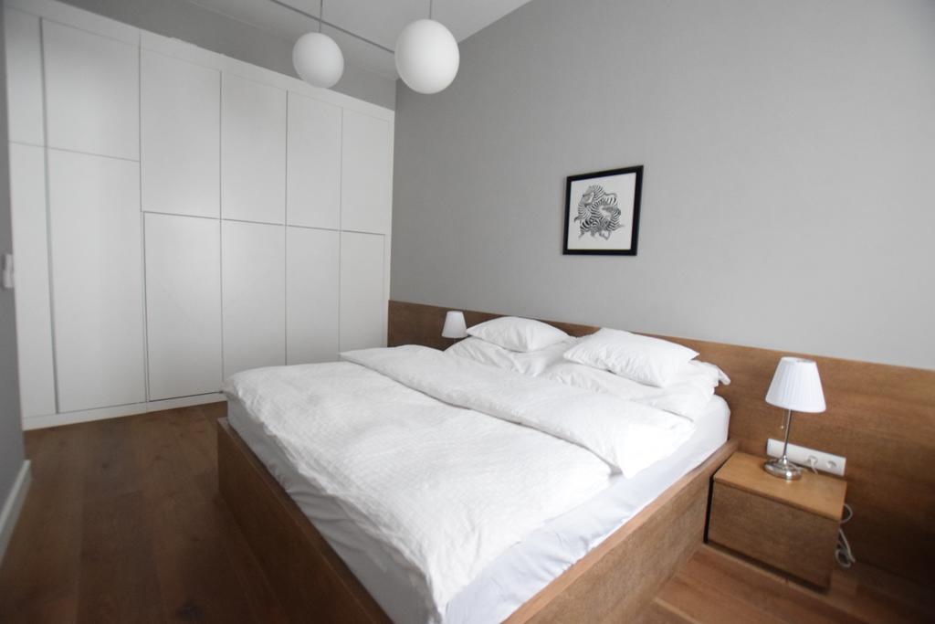 Luxury Apartment By Hi5 - Szervita Suite Budapest Bagian luar foto