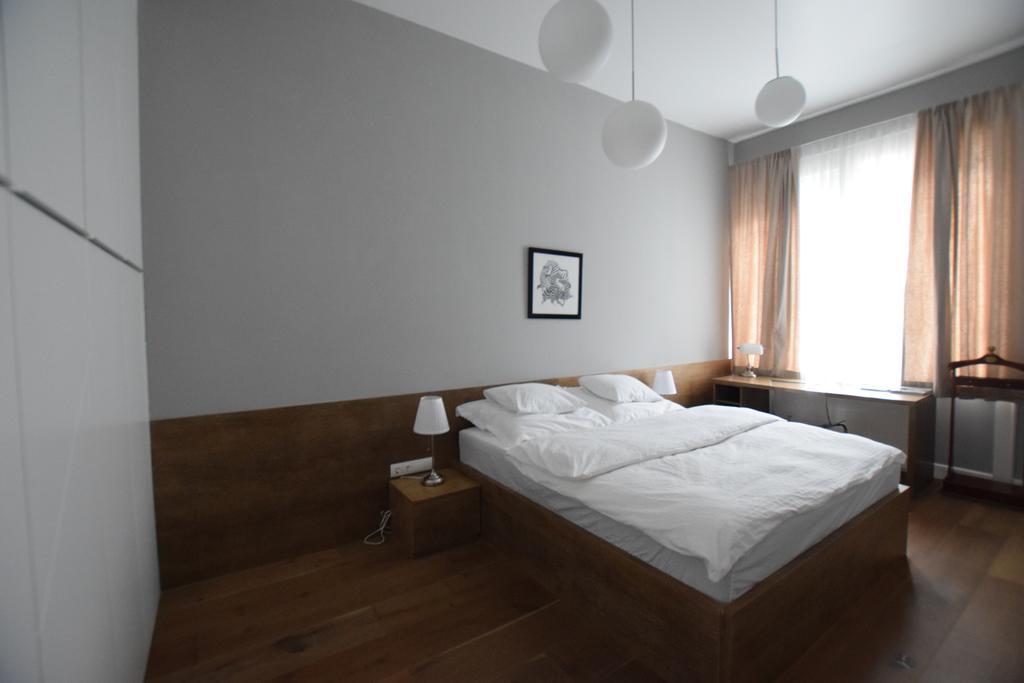 Luxury Apartment By Hi5 - Szervita Suite Budapest Bagian luar foto